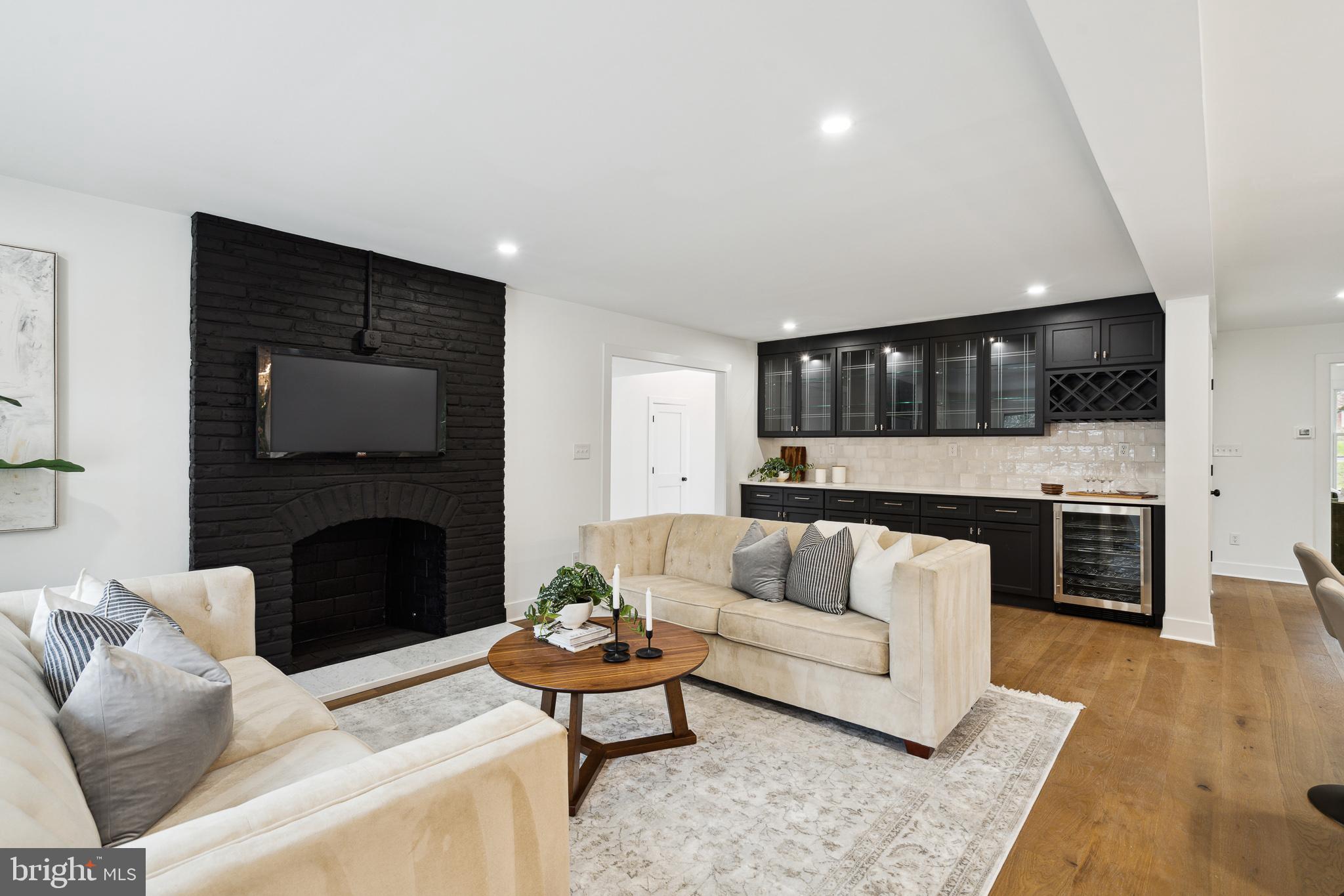 208 Comrie Drive Villanova, PA 19085 - Photo 10 of 72