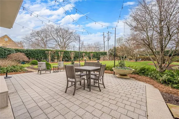 $3,200 | 2795 Peachtree Street Northeast, Unit 1507, Atlanta, GA 30305