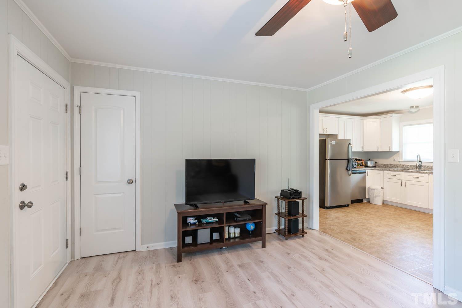 299 Ranch Road Clayton, NC 27520 - Photo 5 of 19 Gallery Image 5