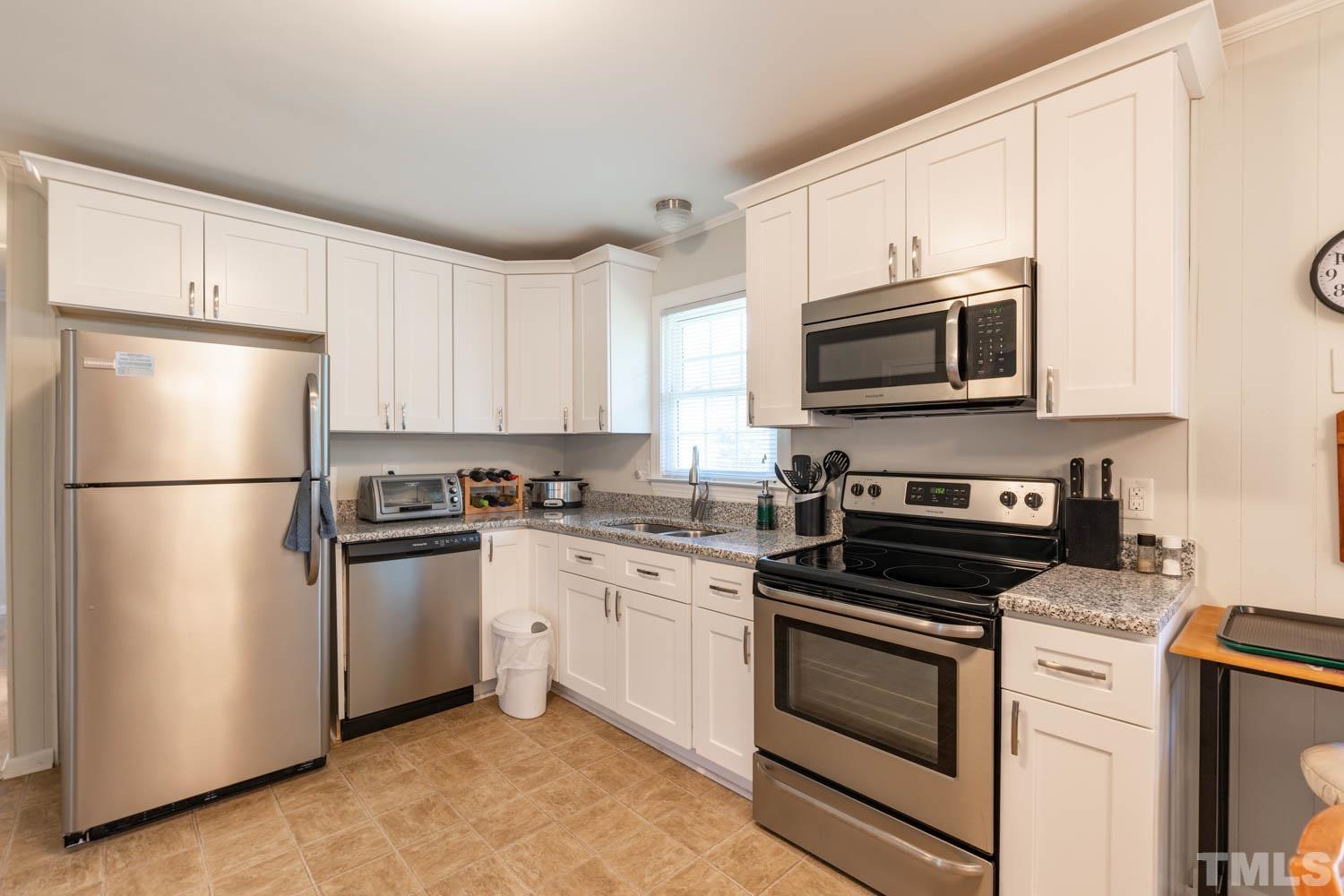 299 Ranch Road Clayton, NC 27520 - Photo 9 of 19 Gallery Image 9