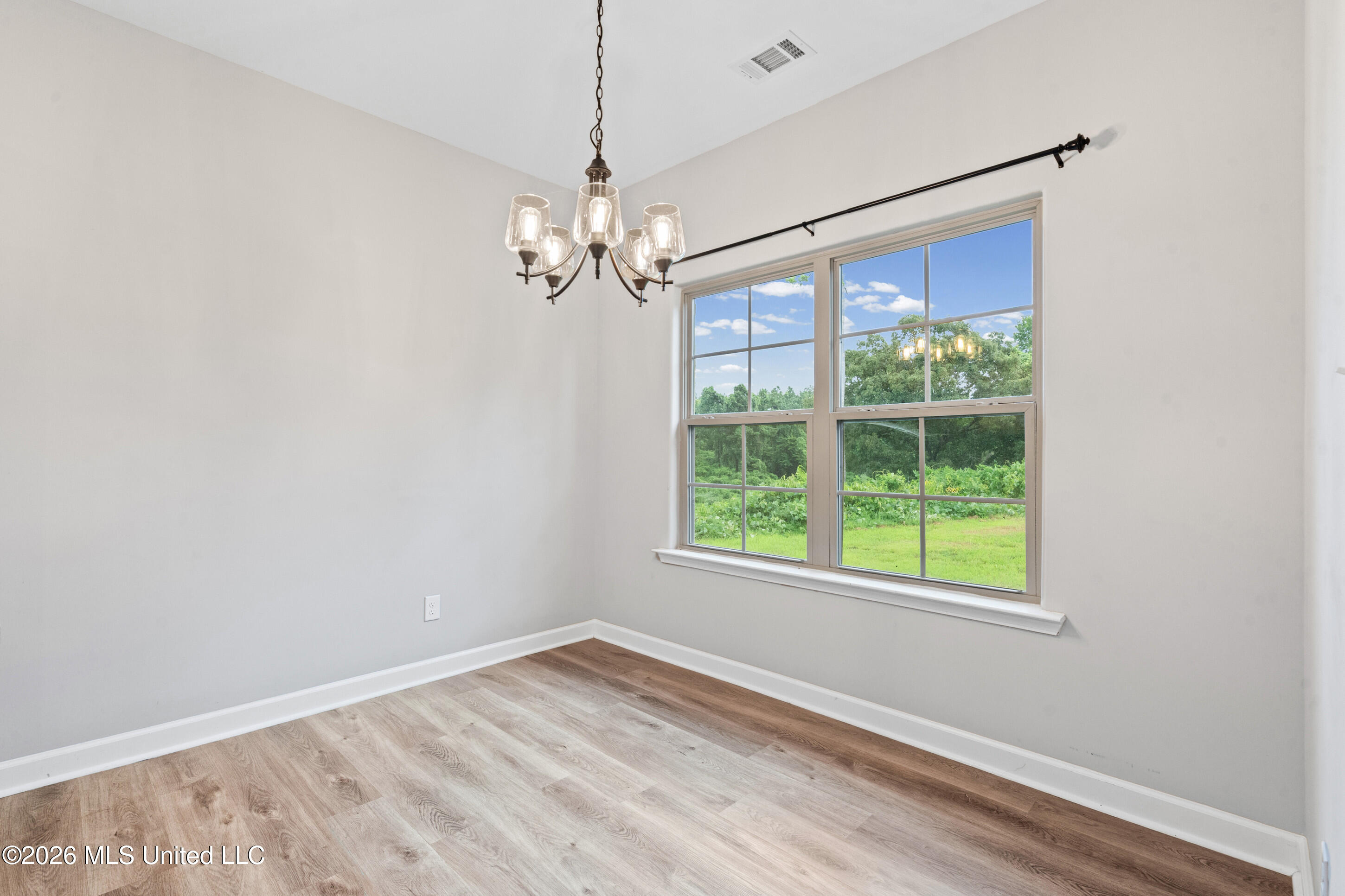 167 Chulahoma Road Holly Springs, MS 38635 - Photo 13 of 41 Breakfast Room
