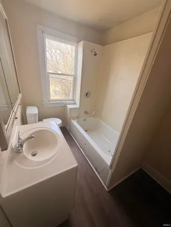 $159,900 | 205 West Oregon Street, Unit 207, Evansville, IN 47710