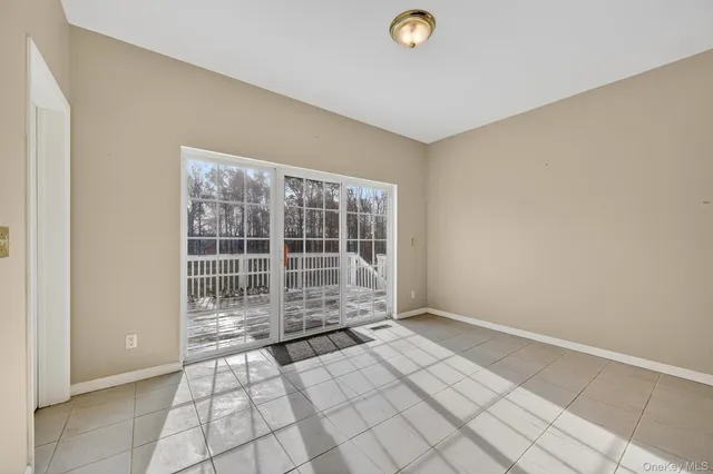 $806,000 | 12 Heather Ridge, Highland Mills, NY 10930