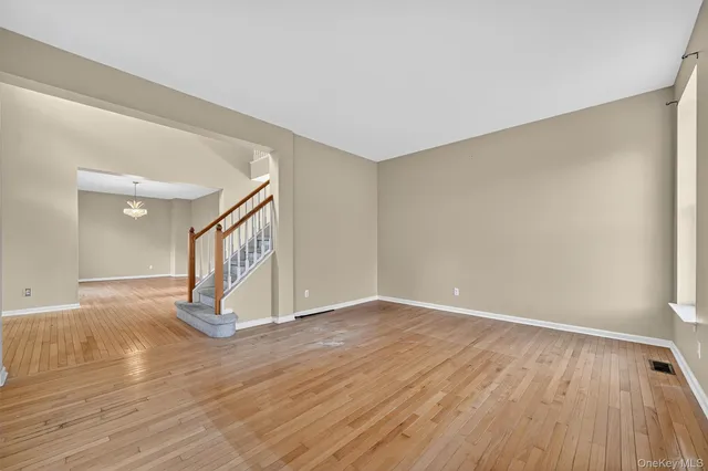 $806,000 | 12 Heather Ridge, Highland Mills, NY 10930