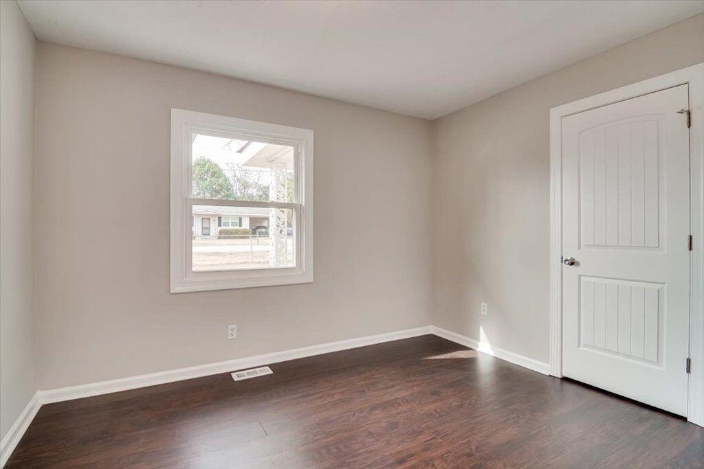 215 South Bell Street Harlem, GA 30814 - Photo 20 of 29 Guest Bedroom 3
