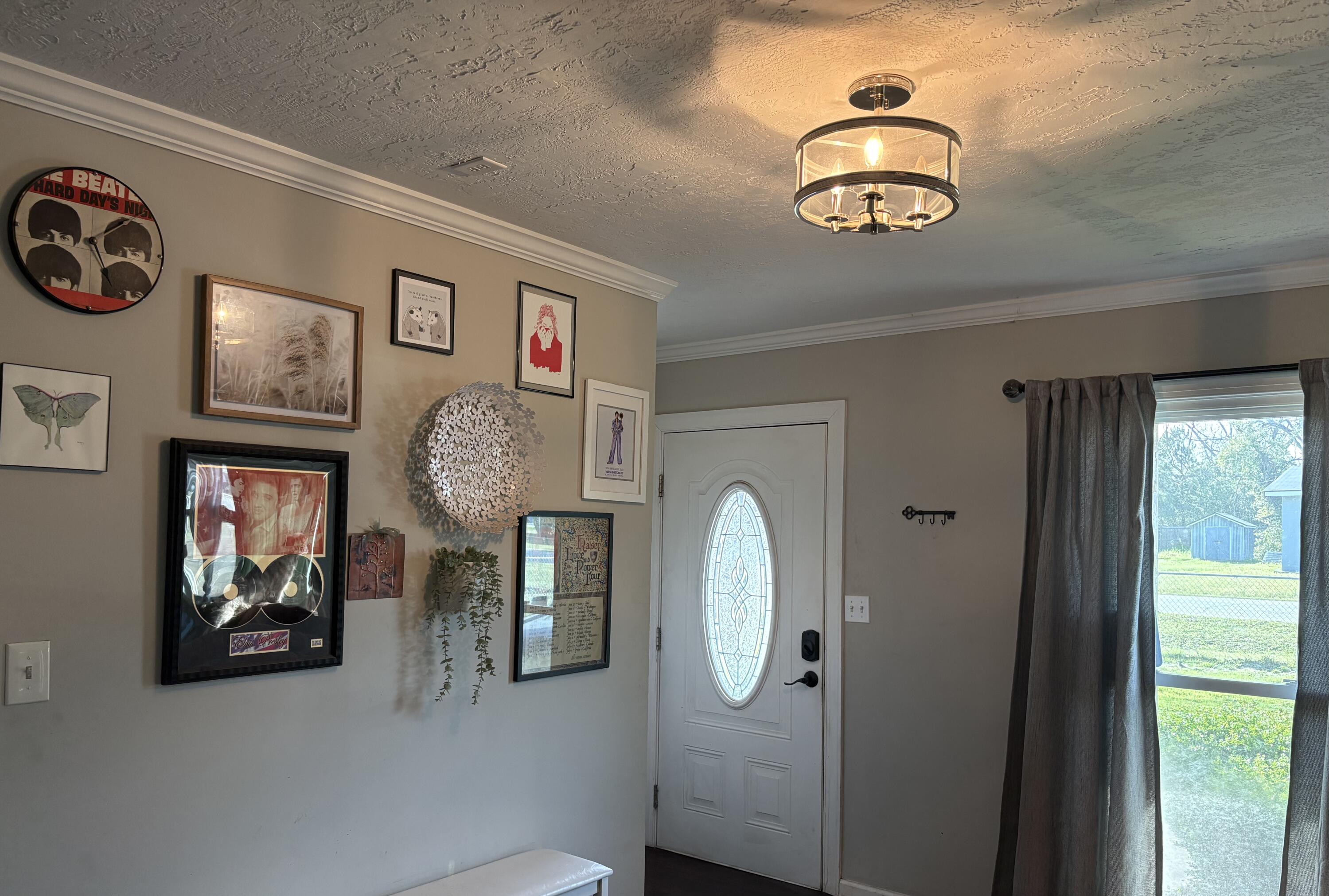 215 South Bell Street Harlem, GA 30814 - Photo 3 of 29 Foyer