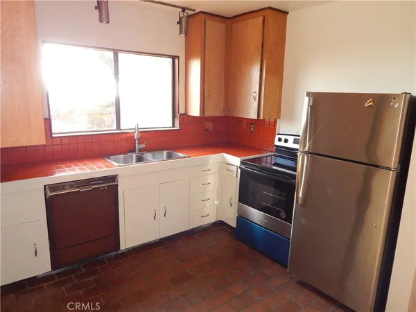 $5,750 | 2795 Temple Hills Drive, Laguna Beach, CA 92651
