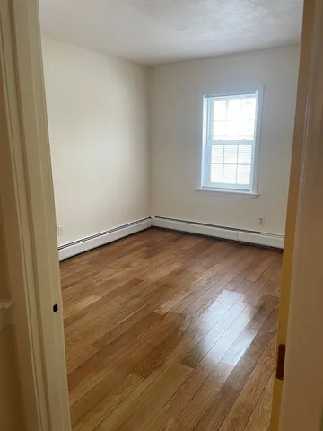 $2,285 | 32 Squamscott Road, Stratham, NH 03885