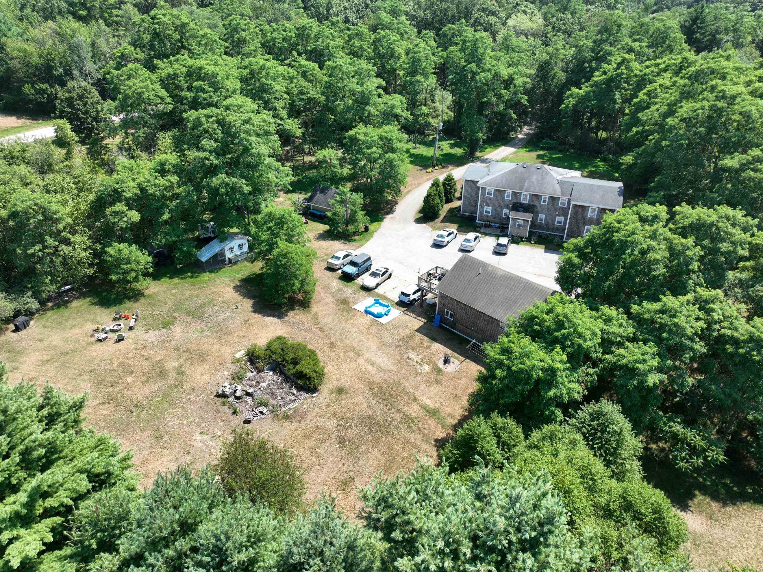 32 Squamscott Road Stratham, NH 03885 - Photo 3 of 18