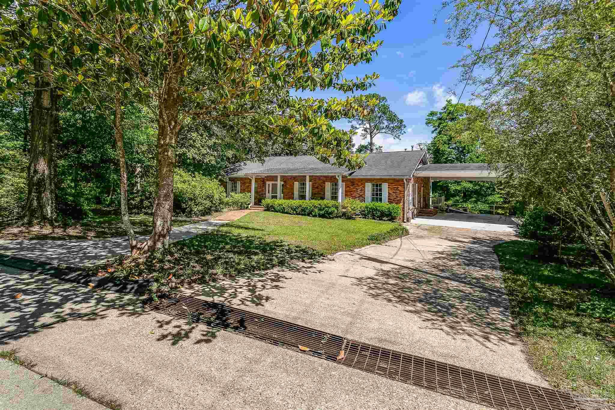 7384 Johnson Road Milton, FL 32583 - Photo 2 of 44 Gallery Image 2