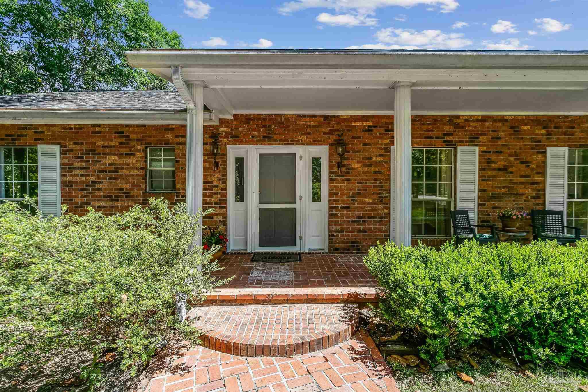7384 Johnson Road Milton, FL 32583 - Photo 6 of 44 Gallery Image 6