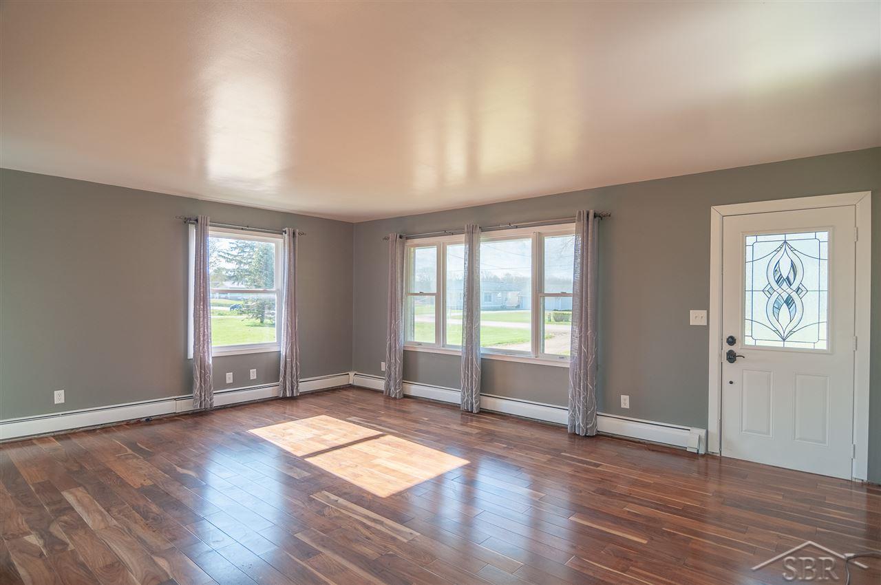 7464 Farrand Road Clio, MI 48420 - Photo 5 of 17 50010708-4.JPG