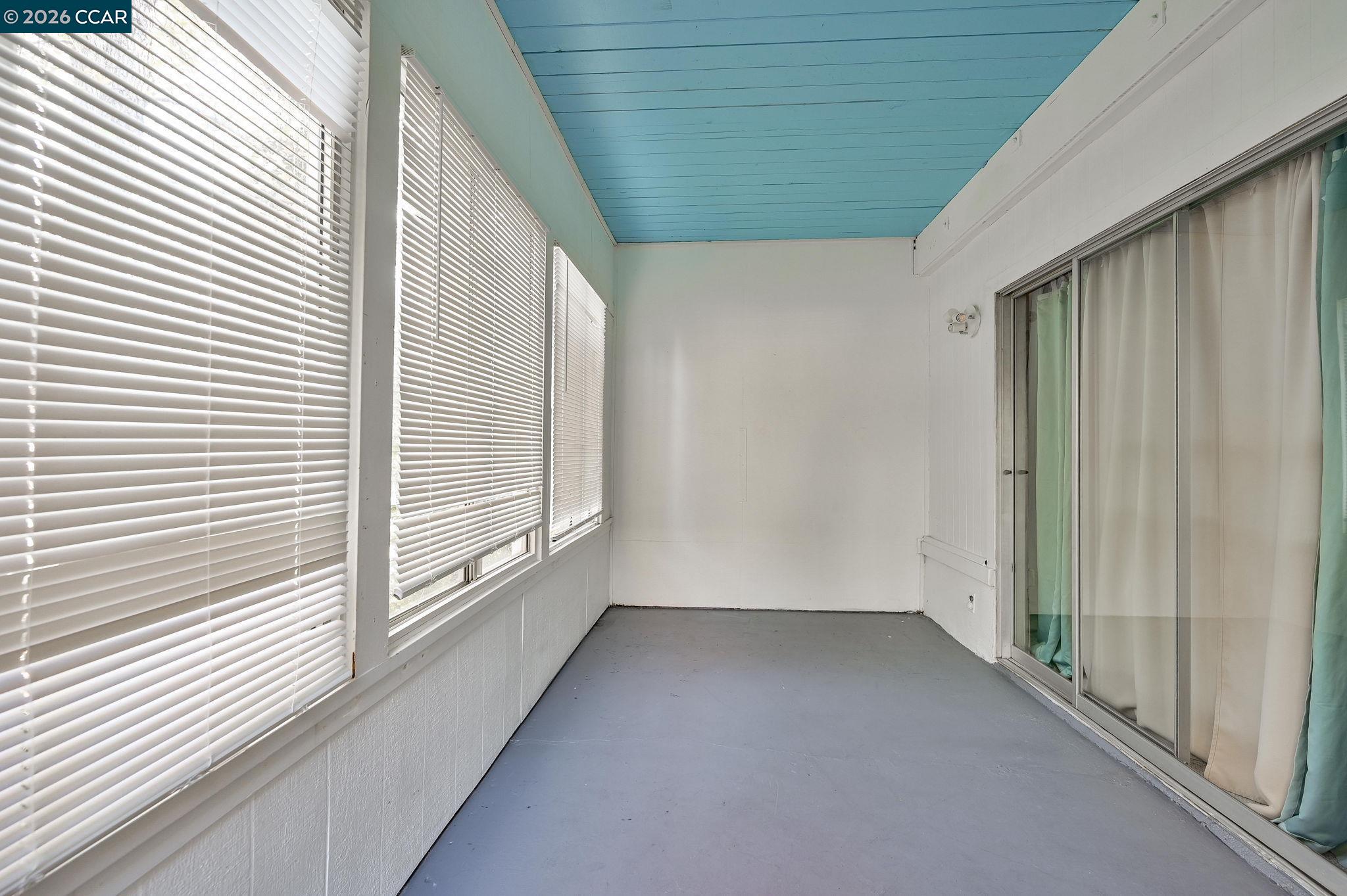 1116 Running Springs Road, Unit 6 Walnut Creek, CA 94595 - Photo 18 of 38 Gallery Image 18