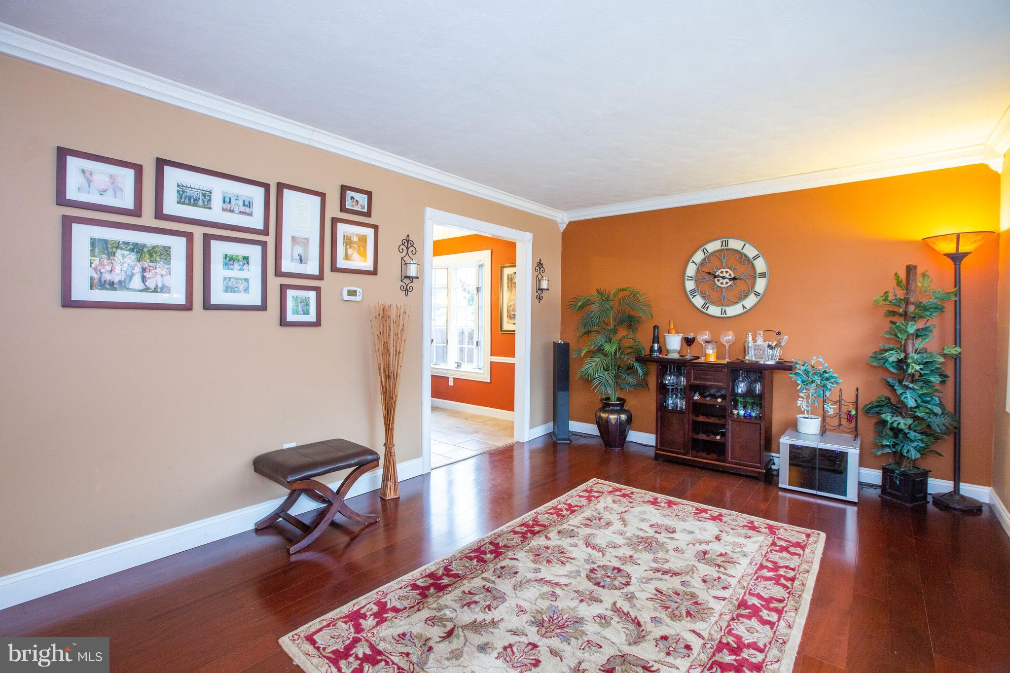 45 Valley View Road Hamilton, NJ 08620 - Photo 3 of 28 Dining Room