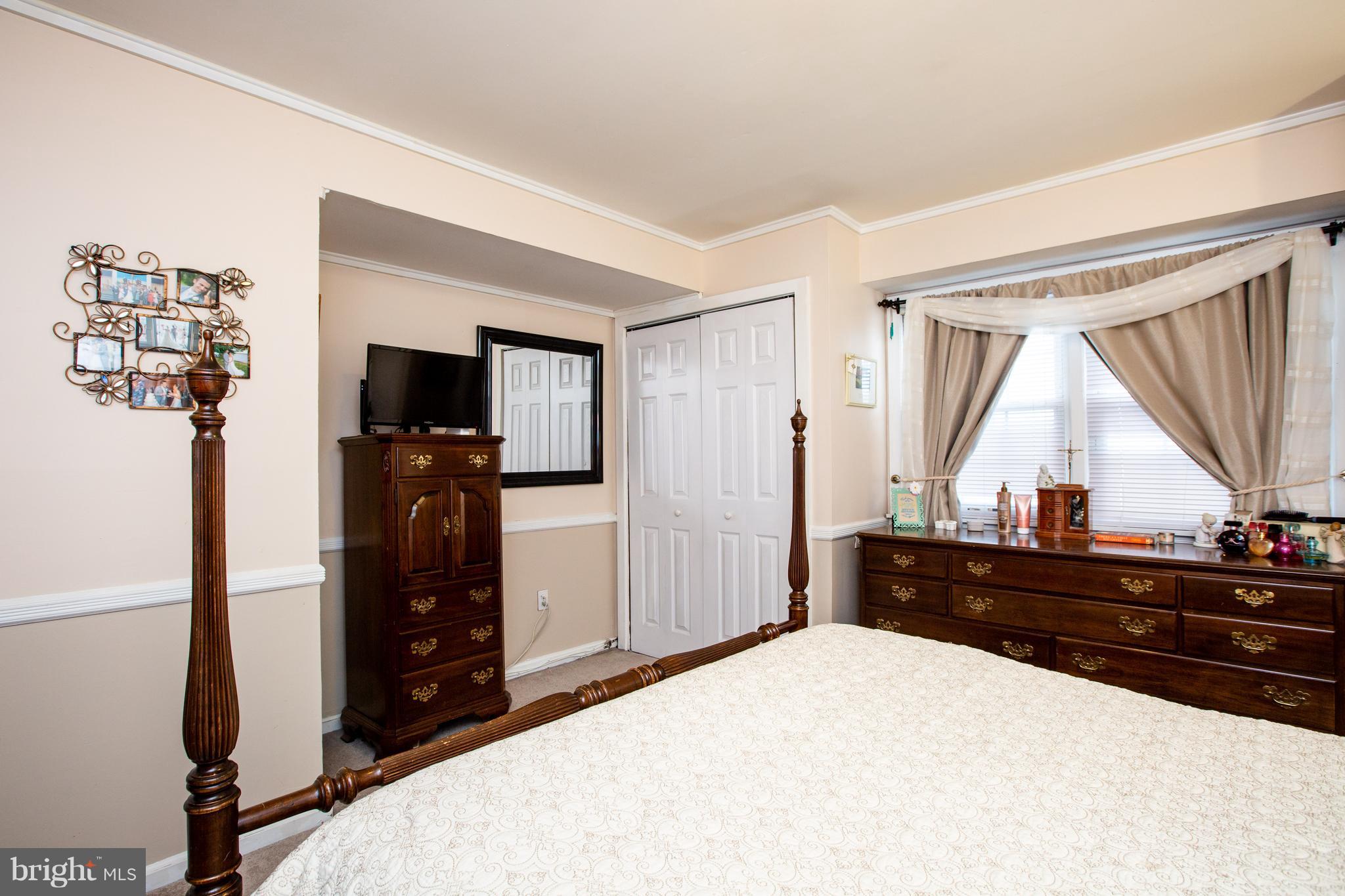 45 Valley View Road Hamilton, NJ 08620 - Photo 10 of 28 Master Bedroom