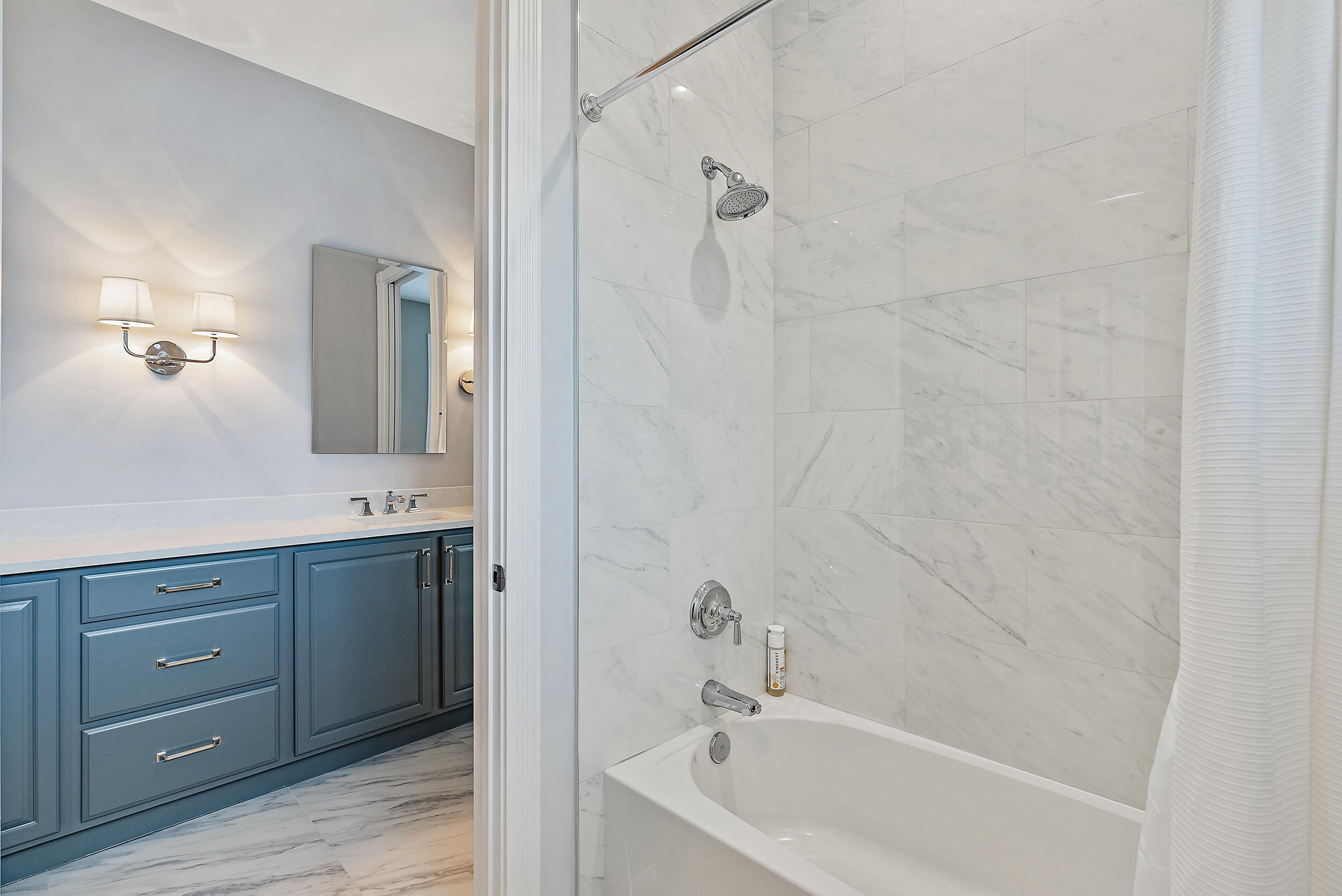 1055 Frederick Small Road Jupiter, FL 33458 - Photo 30 of 60 Bathroom 2