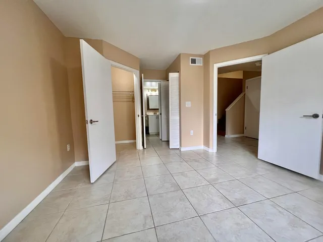 $2,100 | 4863 Via Palm Lakes, Unit 805, West Palm Beach, FL 33417