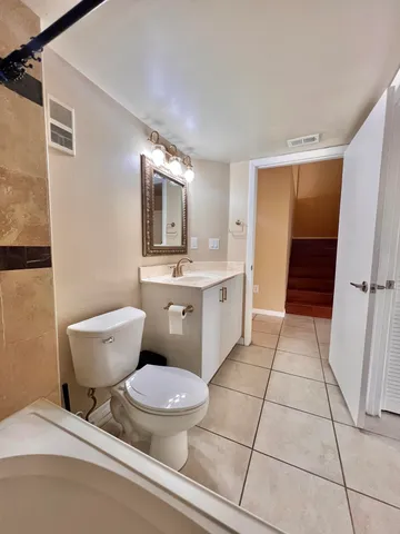 $2,100 | 4863 Via Palm Lakes, Unit 805, West Palm Beach, FL 33417