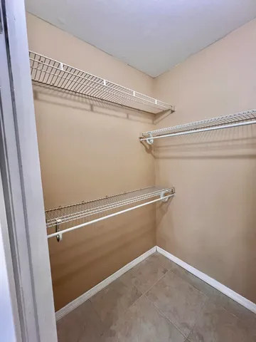 $2,100 | 4863 Via Palm Lakes, Unit 805, West Palm Beach, FL 33417