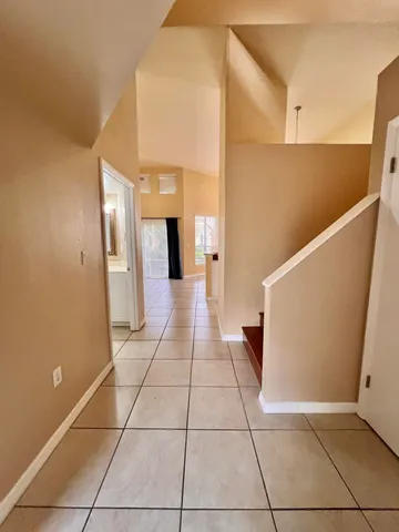 $2,100 | 4863 Via Palm Lakes, Unit 805, West Palm Beach, FL 33417