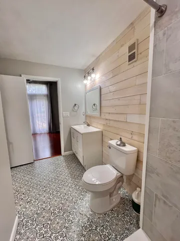 $2,100 | 4863 Via Palm Lakes, Unit 805, West Palm Beach, FL 33417