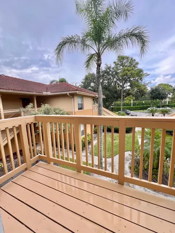 $2,100 | 4863 Via Palm Lakes, Unit 805, West Palm Beach, FL 33417