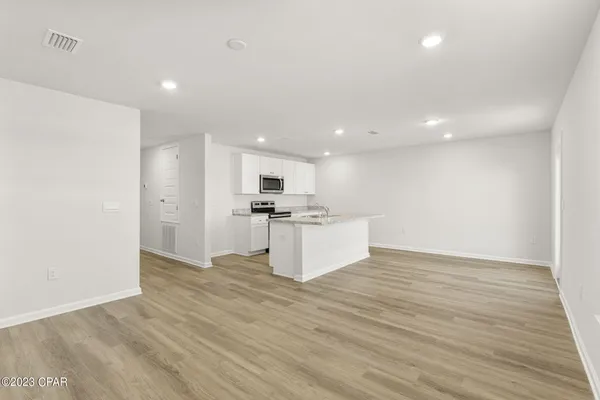 $2,000 | 5017 Rivergrass Drive, Panama City, FL 32404