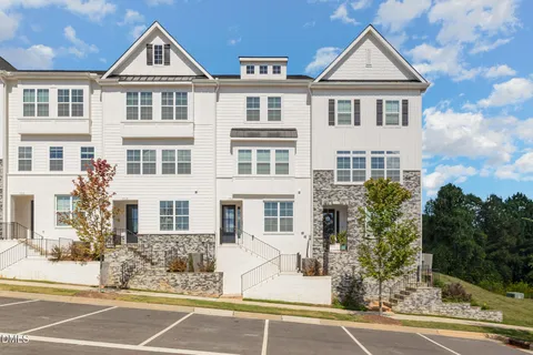 a picture of a bench in a cabinet