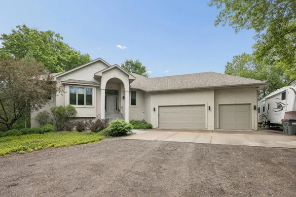 $890,000 | 3882 219th Lane, East Bethel, MN 55011