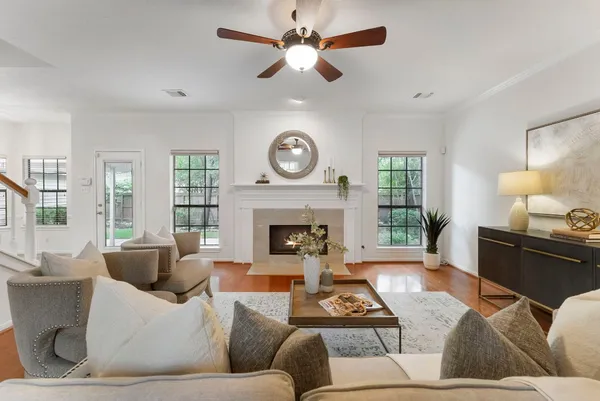 $575,000 | 70 Amberglow Court, The Woodlands, TX 77381