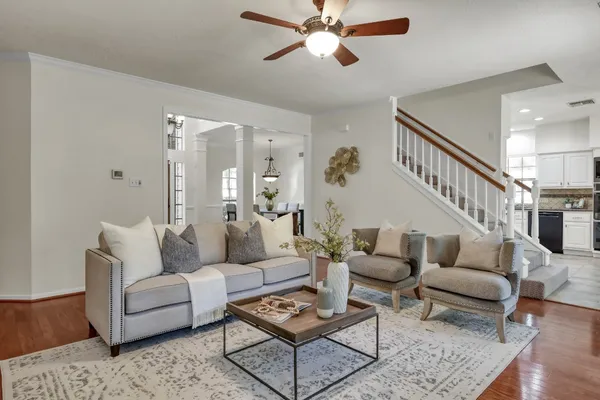 $575,000 | 70 Amberglow Court, The Woodlands, TX 77381
