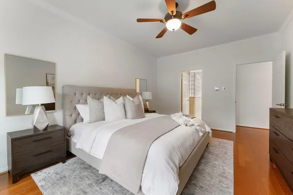 $575,000 | 70 Amberglow Court, The Woodlands, TX 77381