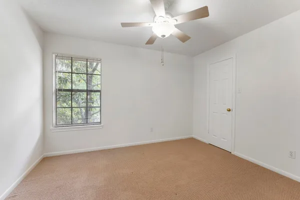 $575,000 | 70 Amberglow Court, The Woodlands, TX 77381
