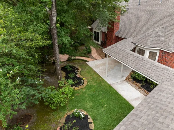 $575,000 | 70 Amberglow Court, The Woodlands, TX 77381