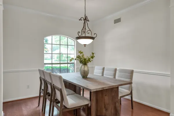 $575,000 | 70 Amberglow Court, The Woodlands, TX 77381