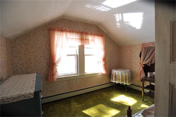 49 Glenwood Road Andover, MA 01810 - Photo 12 of 24 Gallery Image 12
