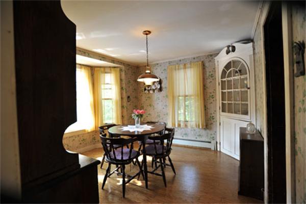49 Glenwood Road Andover, MA 01810 - Photo 13 of 24 Gallery Image 13