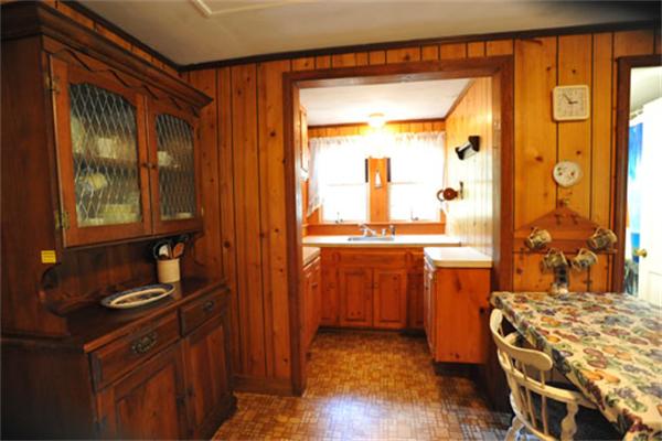49 Glenwood Road Andover, MA 01810 - Photo 18 of 24 Gallery Image 18