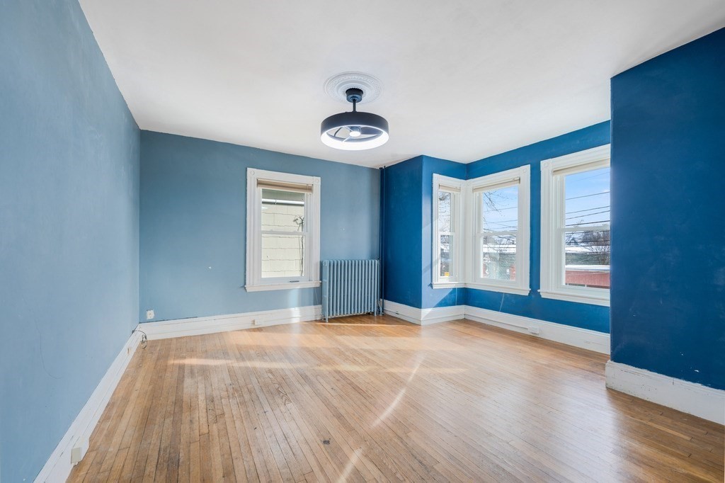 347 Washington Street Somerville, MA 02143 - Photo 14 of 38