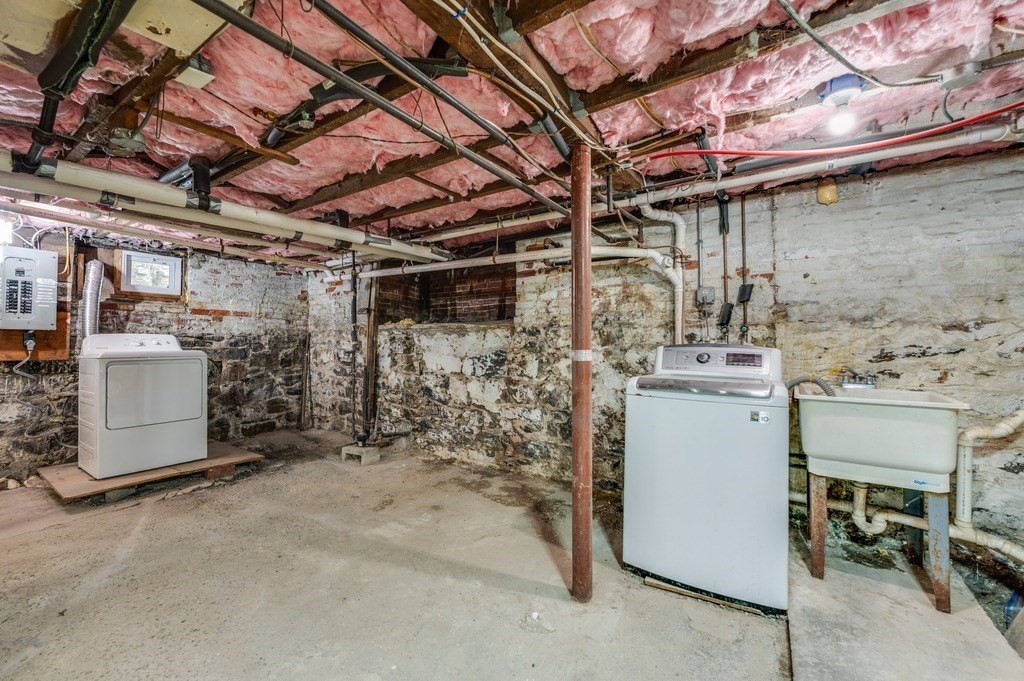 347 Washington Street Somerville, MA 02143 - Photo 23 of 38