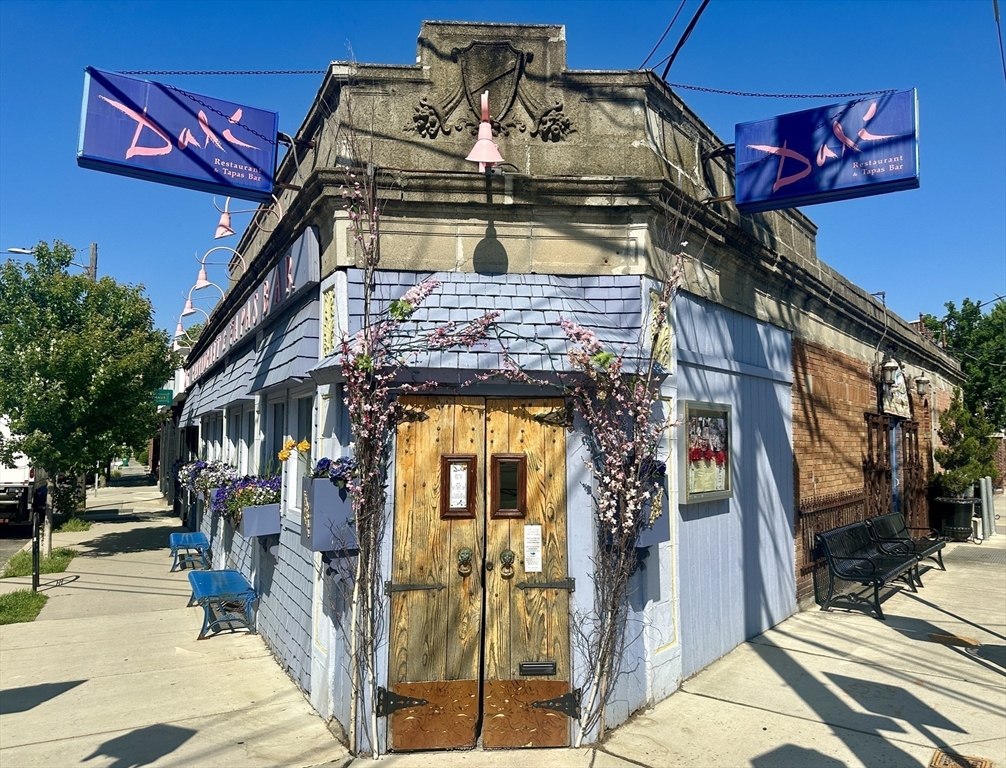 347 Washington Street Somerville, MA 02143 - Photo 36 of 38