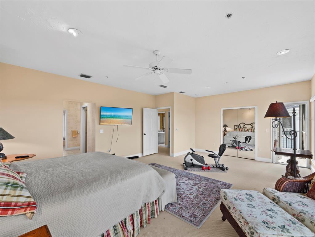 836 Evergreen Way Longboat Key, FL 34228 - Photo 30 of 49