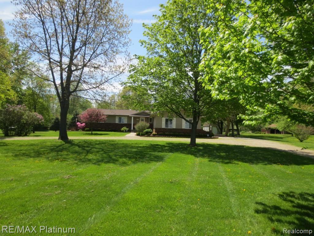 7402 Armstrong Road Howell, MI 48855 - Photo 34 of 34 IMG_0594.jpg