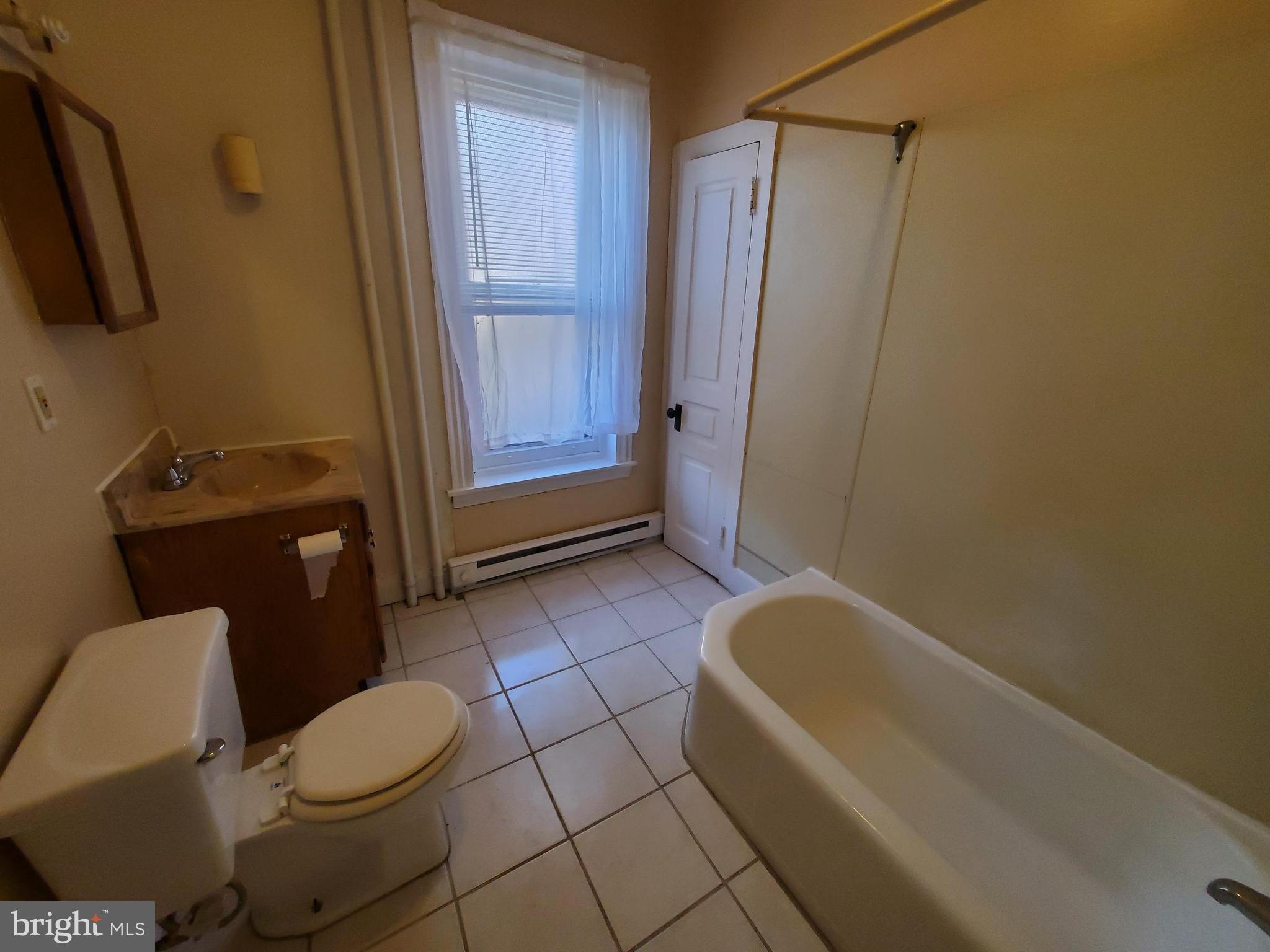 638 North 2nd Street, Unit 1 Reading, PA 19601 - Photo 6 of 13