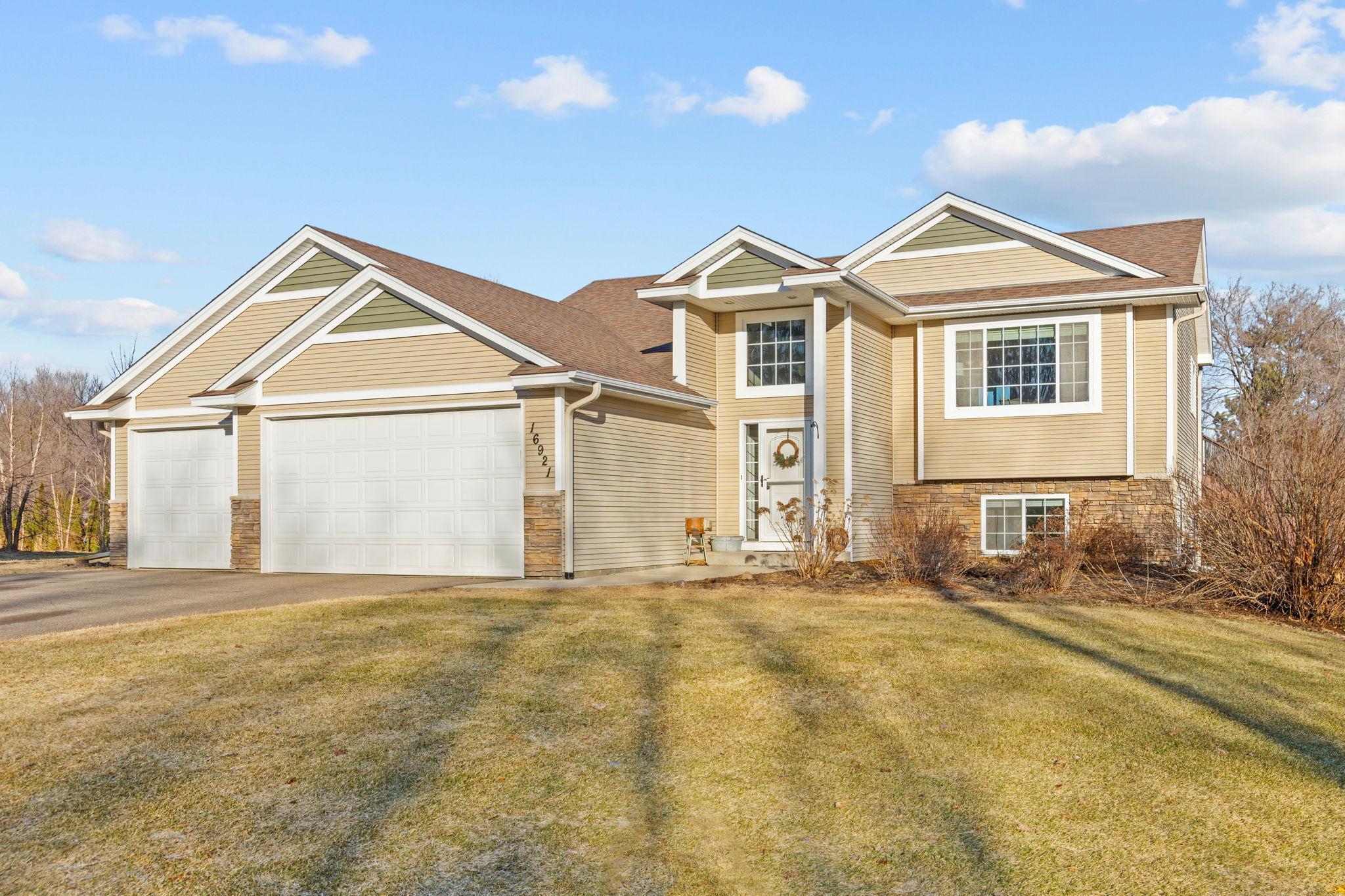 16921 Vickers Street Northeast Andover, MN 55304 - Photo 2 of 49