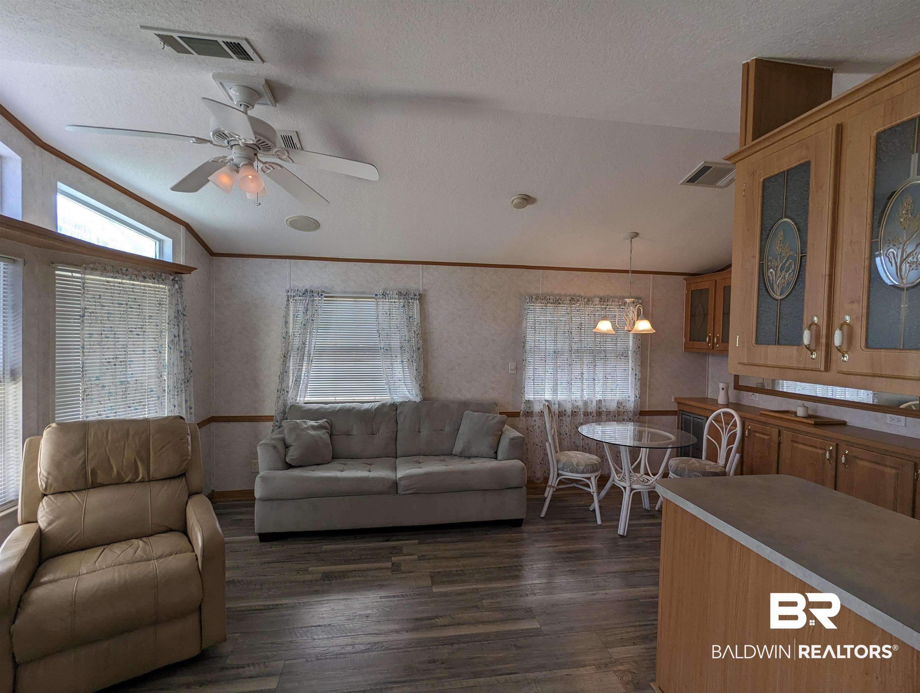 24711 Miflin Road, Unit B9 Elberta, AL 36530 - Photo 4 of 50 Living Room