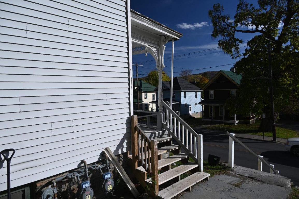 493 Main Street Oneonta, NY 13820 - Photo 7 of 15