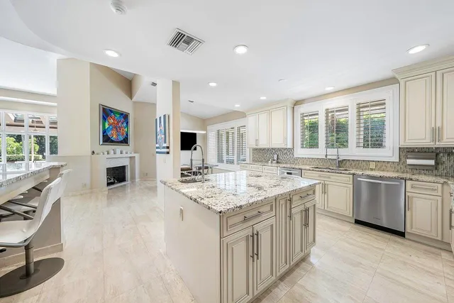 $7,350,000 | 2980 Le Bateau Drive, Palm Beach Gardens, FL 33410