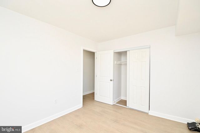 $340,000 | 204 Park Terrace Court Southeast, Unit 30, Vienna, VA 22180