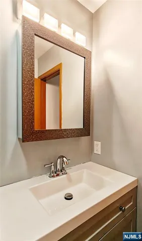 $2,400 | 700 Schuyler Avenue, Unit G34, Kearny, NJ 07032